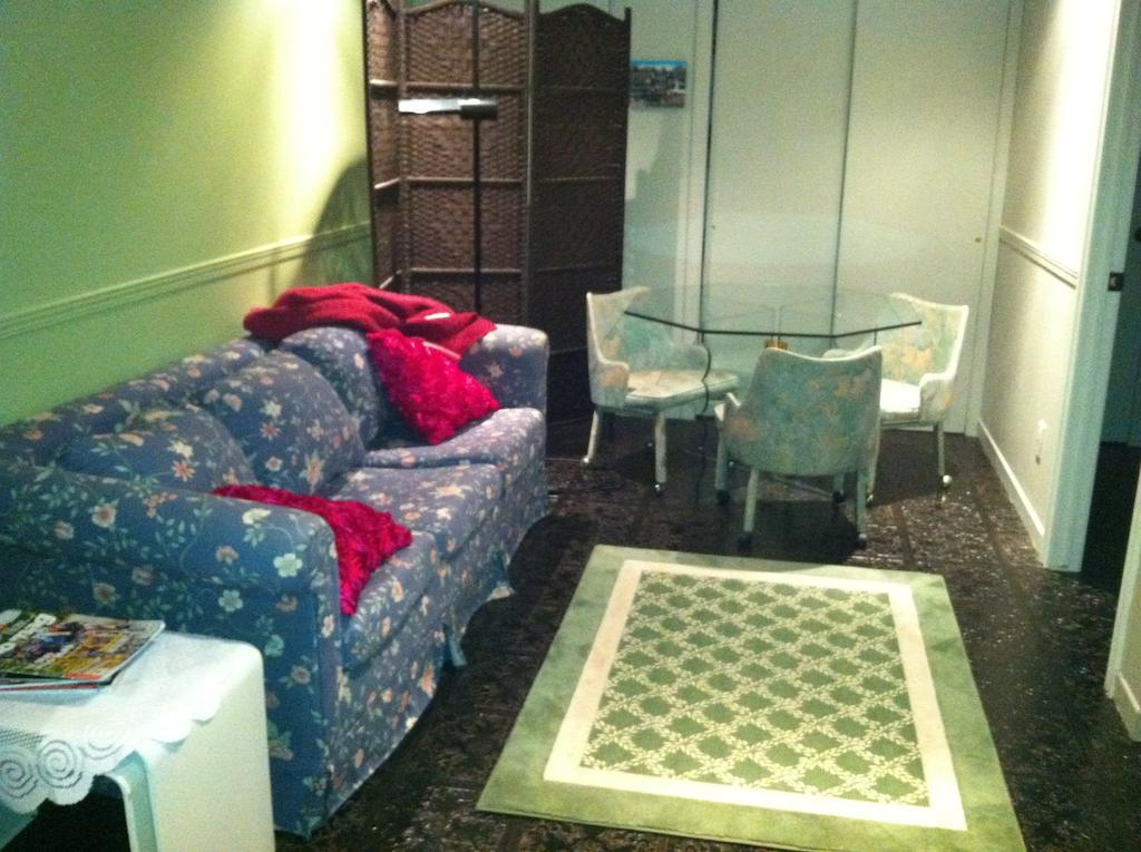B&B Aux Deux Pignons Donnacona Zimmer foto